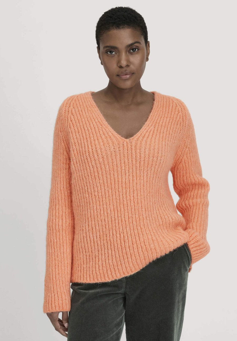 Джемпер Hessnatur ALPAKA, Nektarine/Orange
Джемпер Hessnatur ALPAKA, Nektarine/Orange