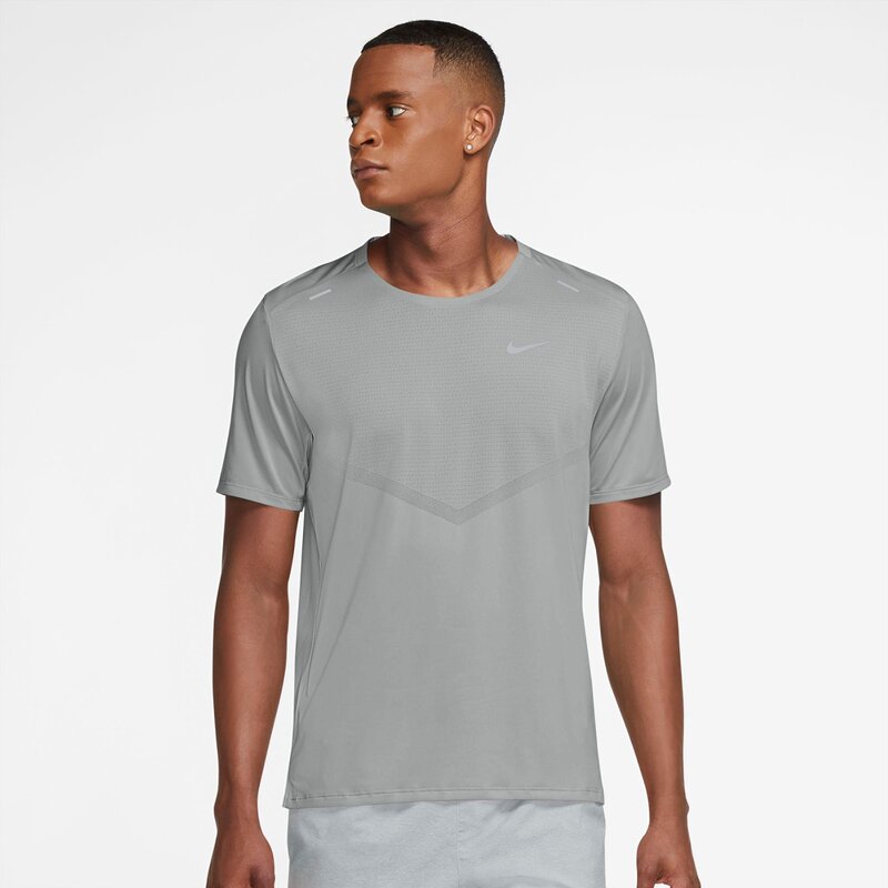 Футболка Dri-Fit Rise 365 Nike, мультиколор
Футболка Dri-Fit Rise 365 Nike, мультиколор