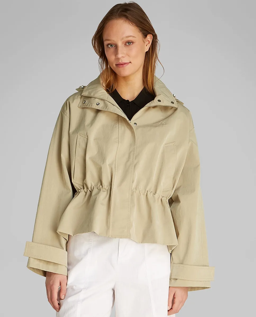 Женская короткая куртка с капюшоном Calvin Klein Jeans, бежевый
Женская короткая куртка с капюшоном Calvin Klein Jeans, бежевый
