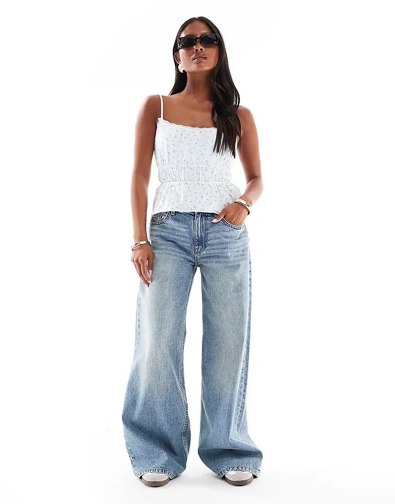 Джинсы Bershka Petite с широкими штанинами, средне-синего цвета
Джинсы Bershka Petite с широкими штанинами, средне-синего цвета