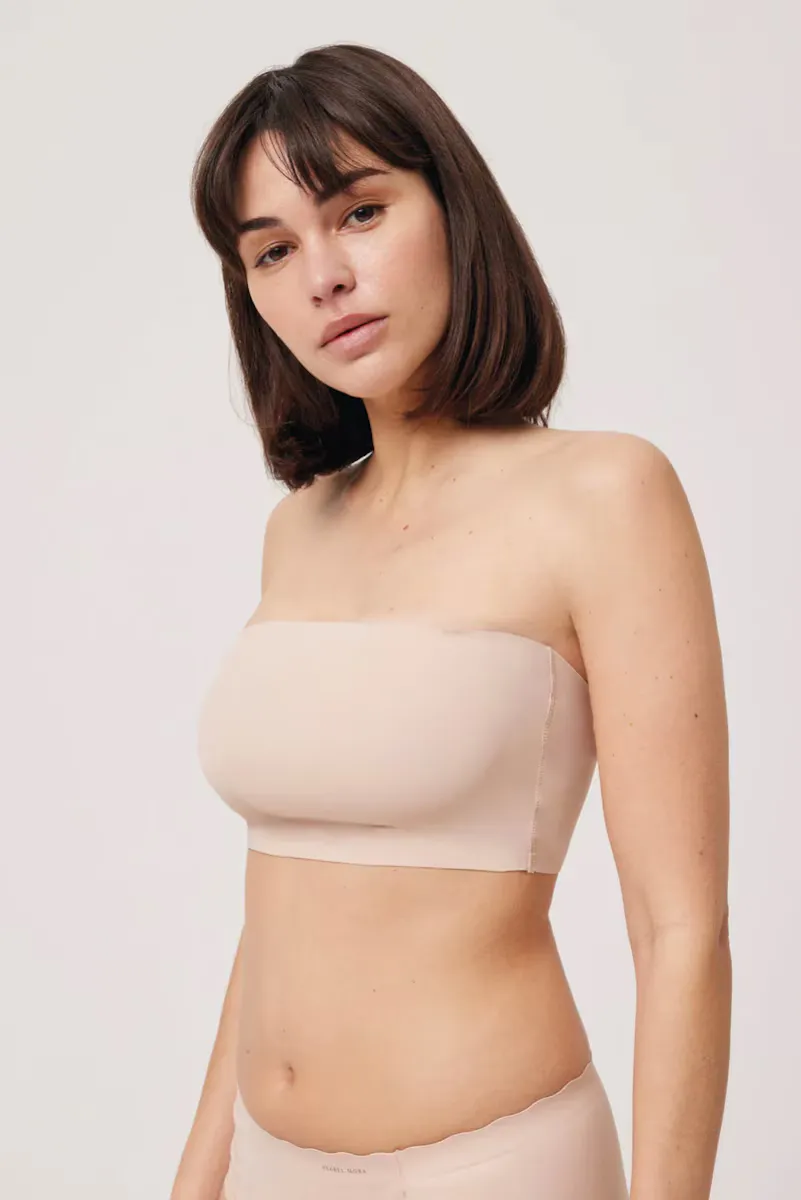Топ-бандо со съемной подкладкой. Бесшовная многопозиционная конструкция с невидимой отделкой Ysabel Mora, цвет Nude