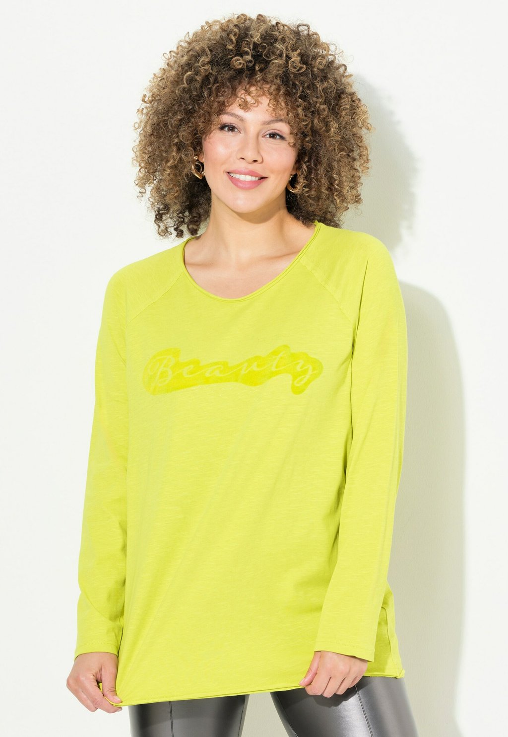 Топ с длинными рукавами FLOCKED BEAUTY Ulla Popken, неоново-желтый
Топ с длинными рукавами FLOCKED BEAUTY Ulla Popken, неоново-желтый