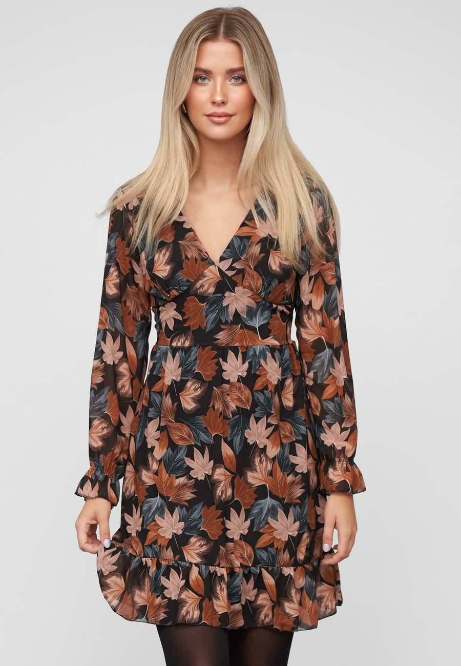 Платье Cloud 5ive WITH AOP, Black Multicolor/Black
Платье Cloud 5ive WITH AOP, Black Multicolor/Black