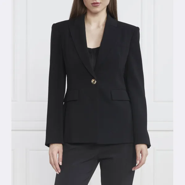 Элегантная куртка хумауака классического кроя Pinko, черный
Элегантная куртка хумауака классического кроя Pinko, черный