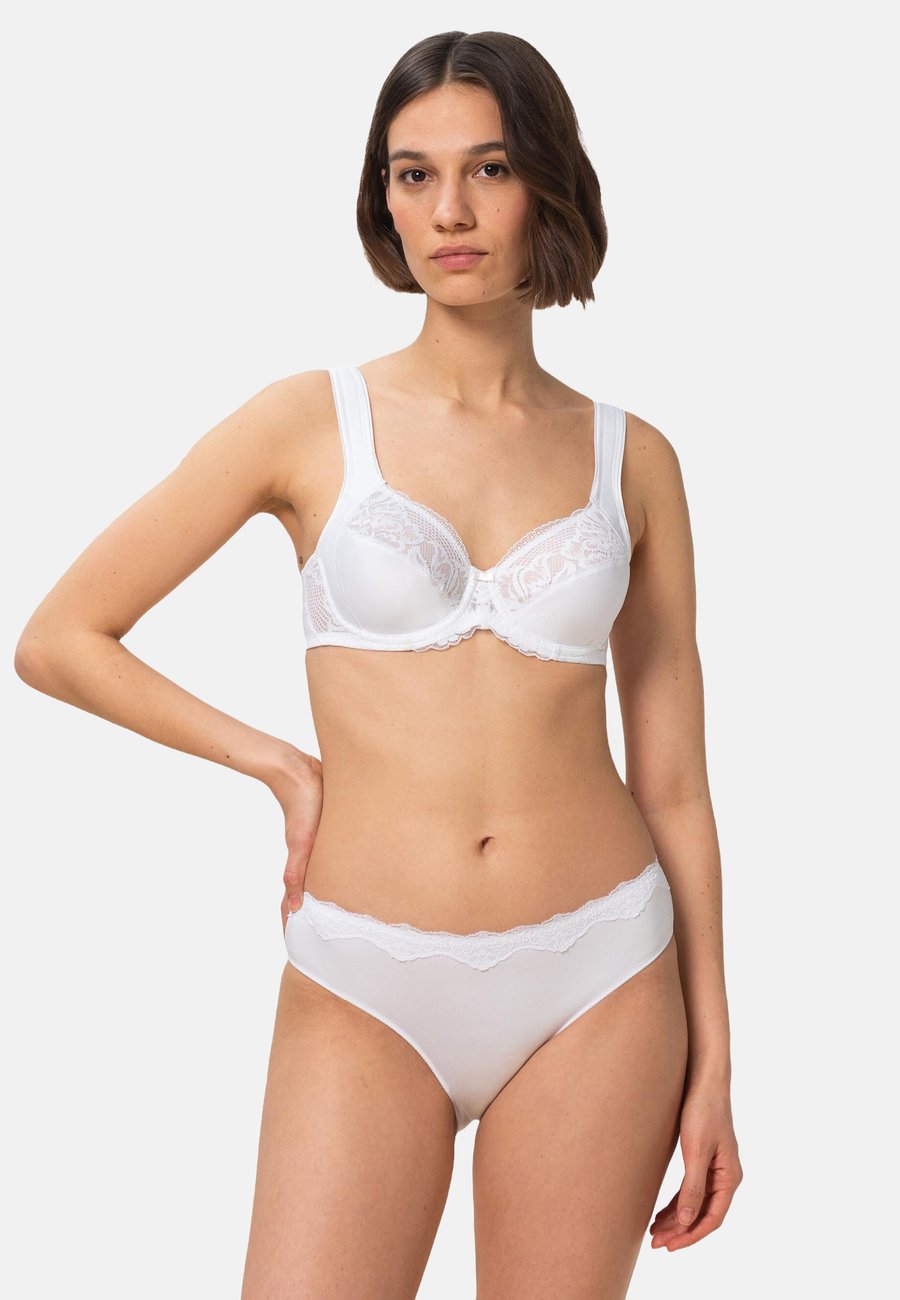 Бюстгальтер Triumph 2-PACK MODERN, White
Бюстгальтер Triumph 2-PACK MODERN, White