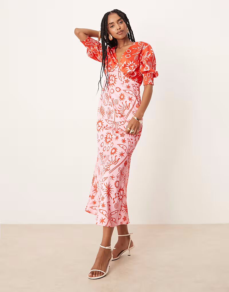Платье мидакси Never Fully Dressed с принтом пальм в контрастных тонах красного и розового цвета
Платье мидакси Never Fully Dressed с принтом пальм в контрастных тонах красного и розового цвета
