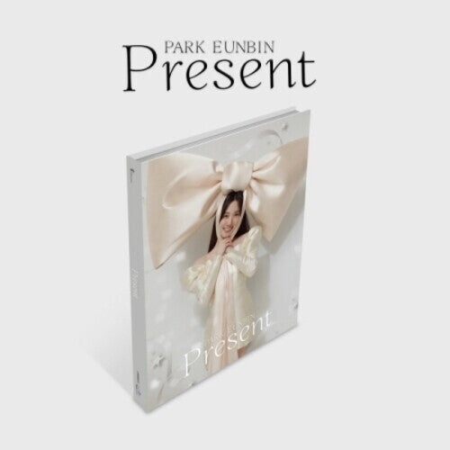 CD диск Park Eunbin: Present - incl. 20pg Photobook + 2 Photocards
CD диск Park Eunbin: Present - incl. 20pg Photobook + 2 Photocards