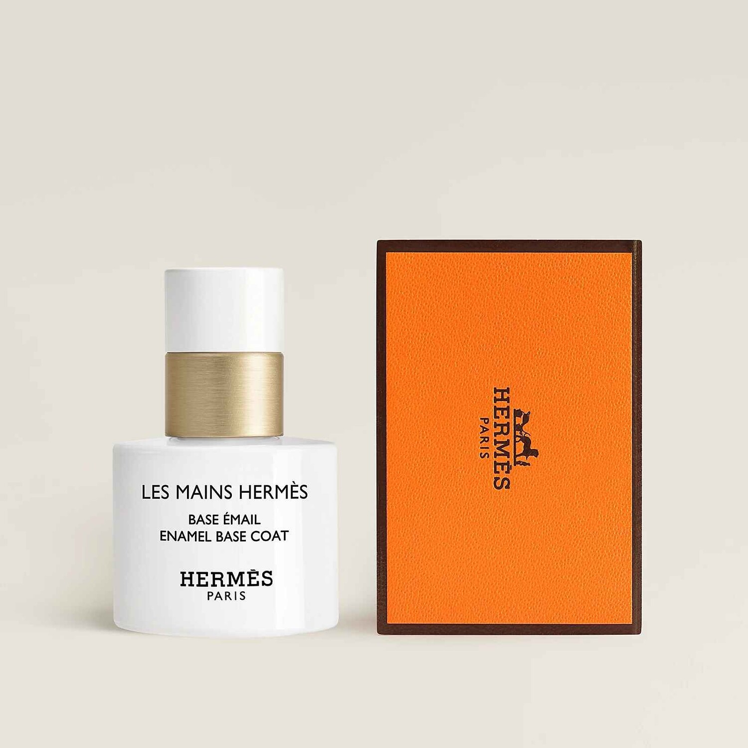 Эмалевое базовое покрытие Hermès Les Mains Hermès, 15 мл
Эмалевое базовое покрытие Hermès Les Mains Hermès, 15 мл
