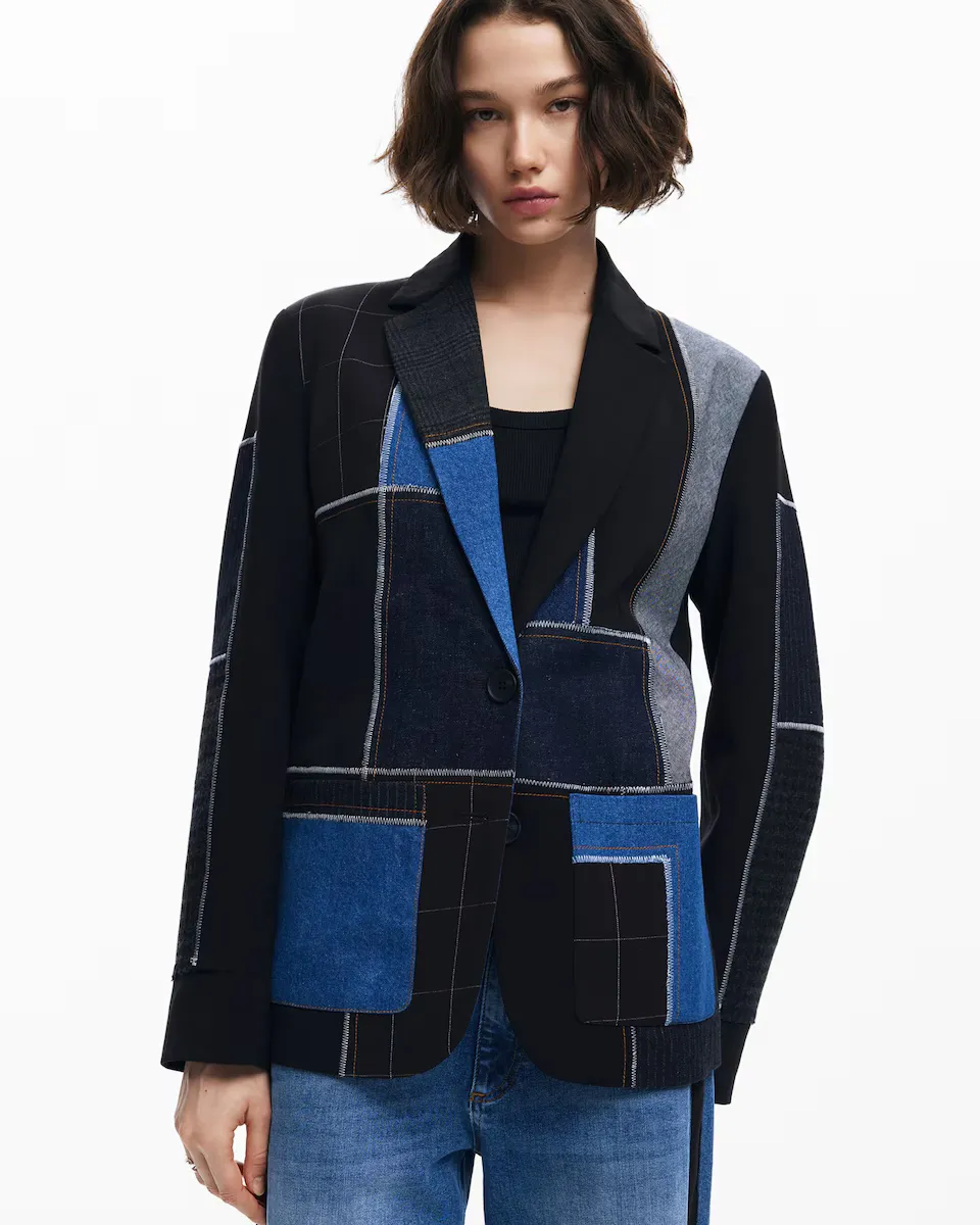 Комбинированный женский блейзер в стиле пэчворк Desigual, черный
Комбинированный женский блейзер в стиле пэчворк Desigual, черный