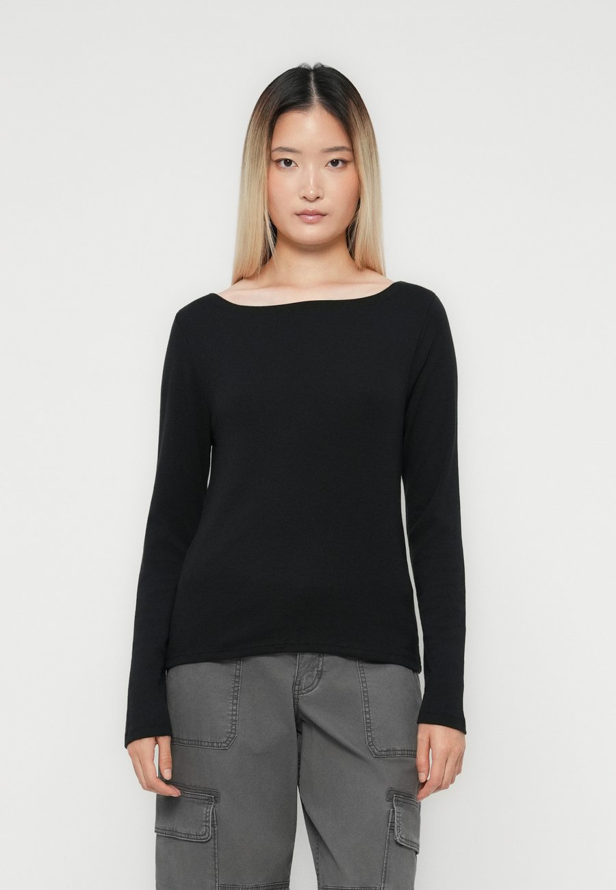 Топ GAP MODERN BOAT NECK SOLID, True Black/Black
Топ GAP MODERN BOAT NECK SOLID, True Black/Black
