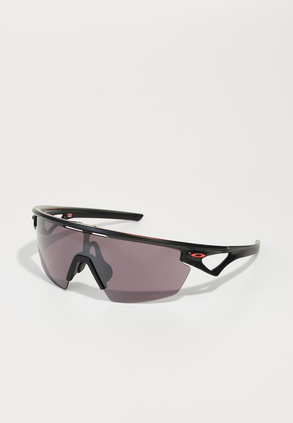 Солнцезащитные очки SPHAERA UNISEX Oakley, оливковый
Солнцезащитные очки SPHAERA UNISEX Oakley, оливковый
