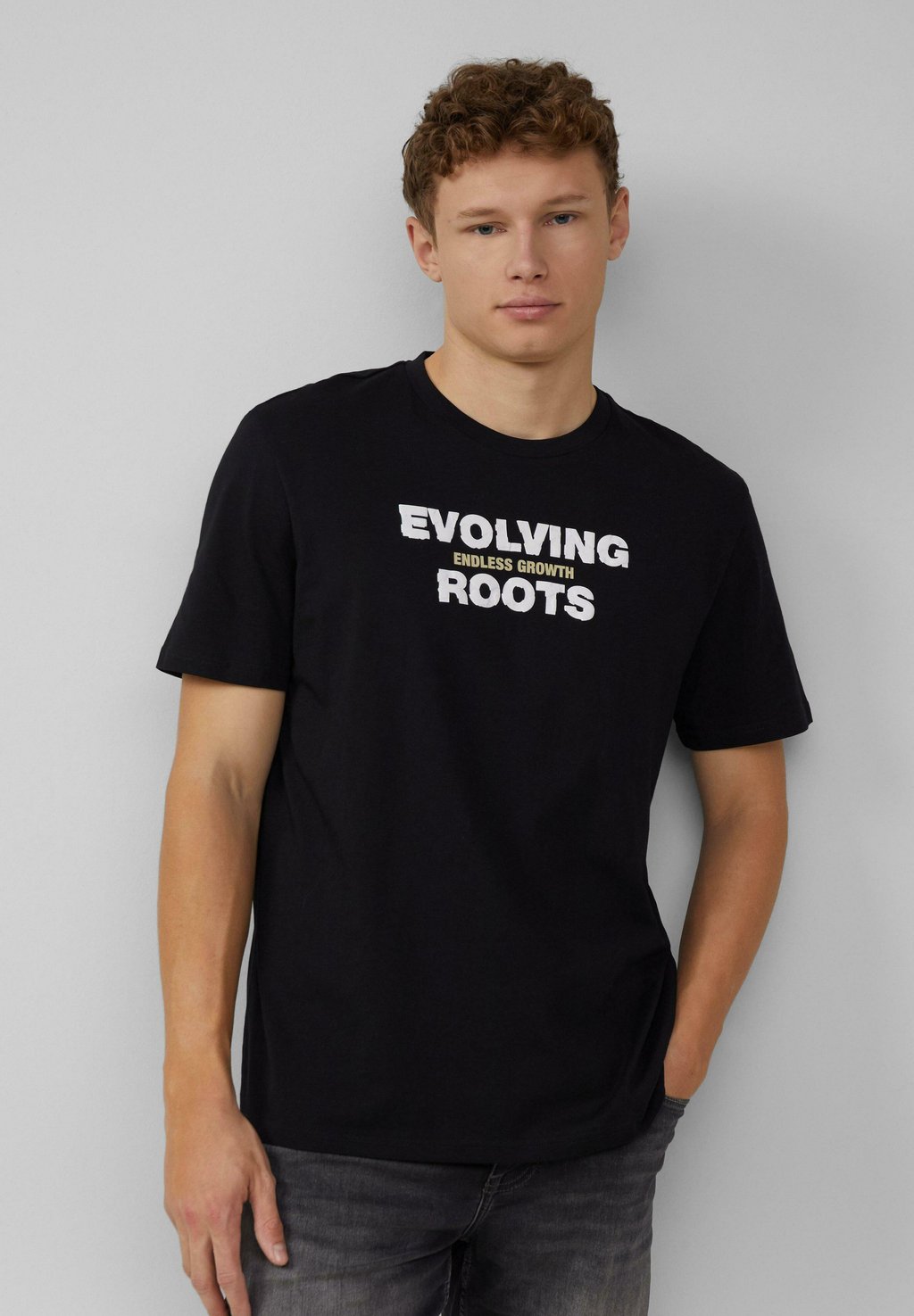 Футболка с принтом MIT FRONT QS, черный
Футболка с принтом MIT FRONT QS, черный