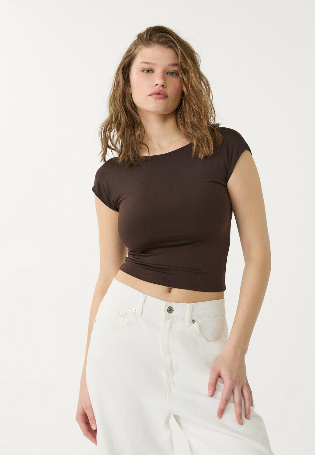 Базовая футболка OPEN-BACK Stradivarius, темно-коричневый
Базовая футболка OPEN-BACK Stradivarius, темно-коричневый