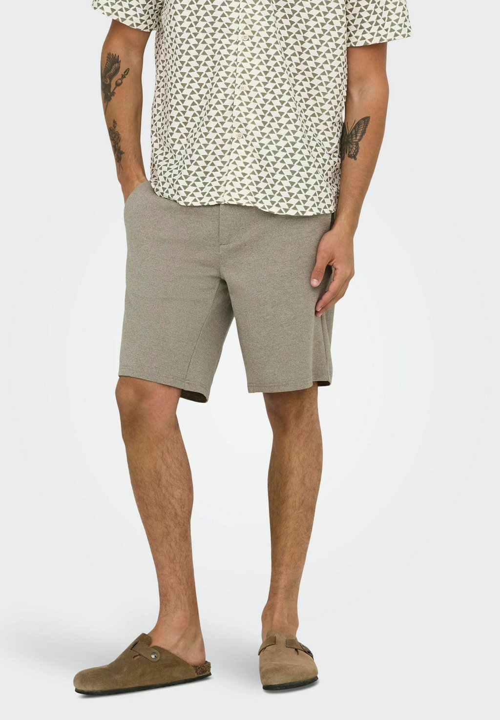 Шорты Only & Sons, цвет Fallen Rock
Шорты Only & Sons, цвет Fallen Rock