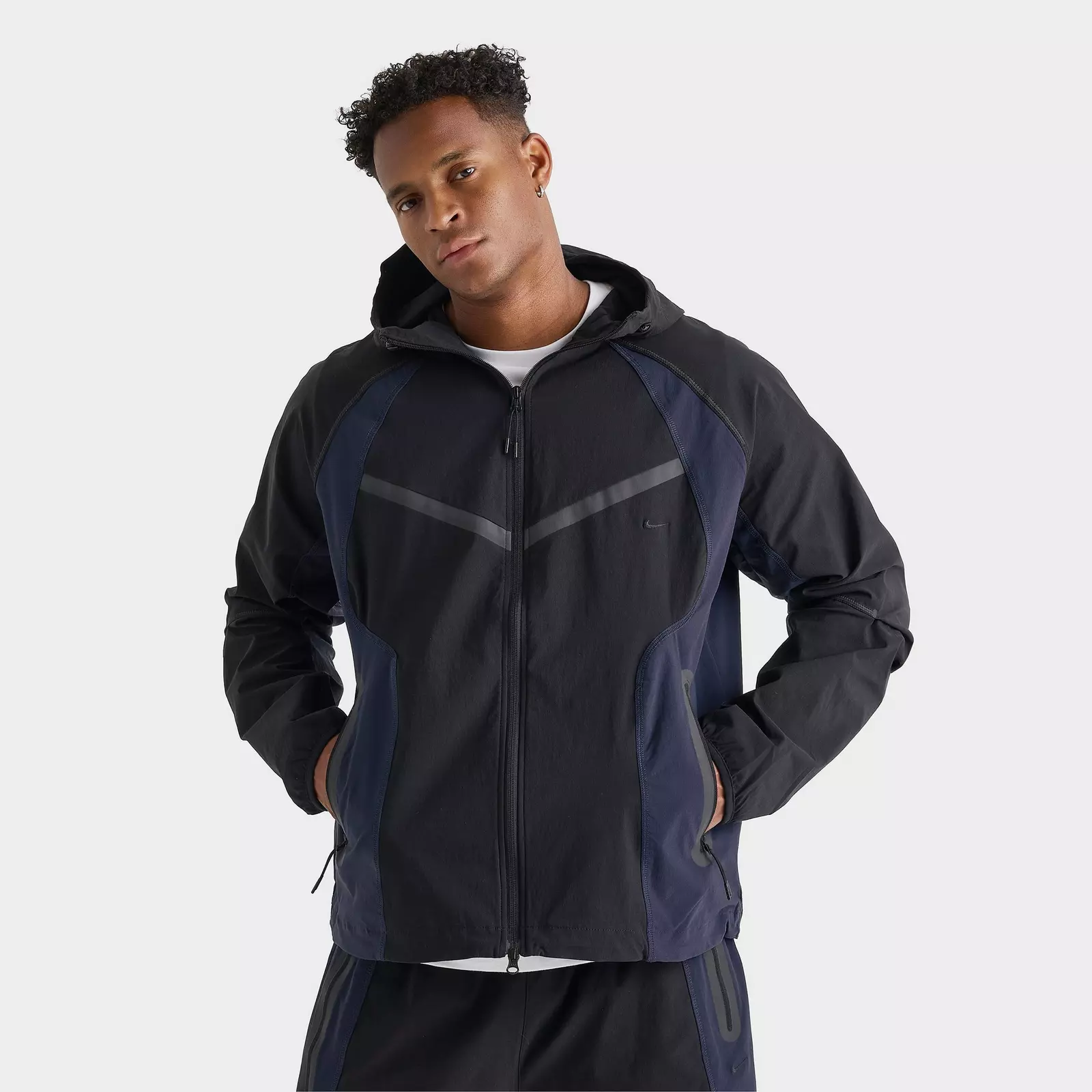 Куртка Men's Nike Tech Dri-FIT Woven Windrunner Loose, черный
Куртка Men's Nike Tech Dri-FIT Woven Windrunner Loose, черный