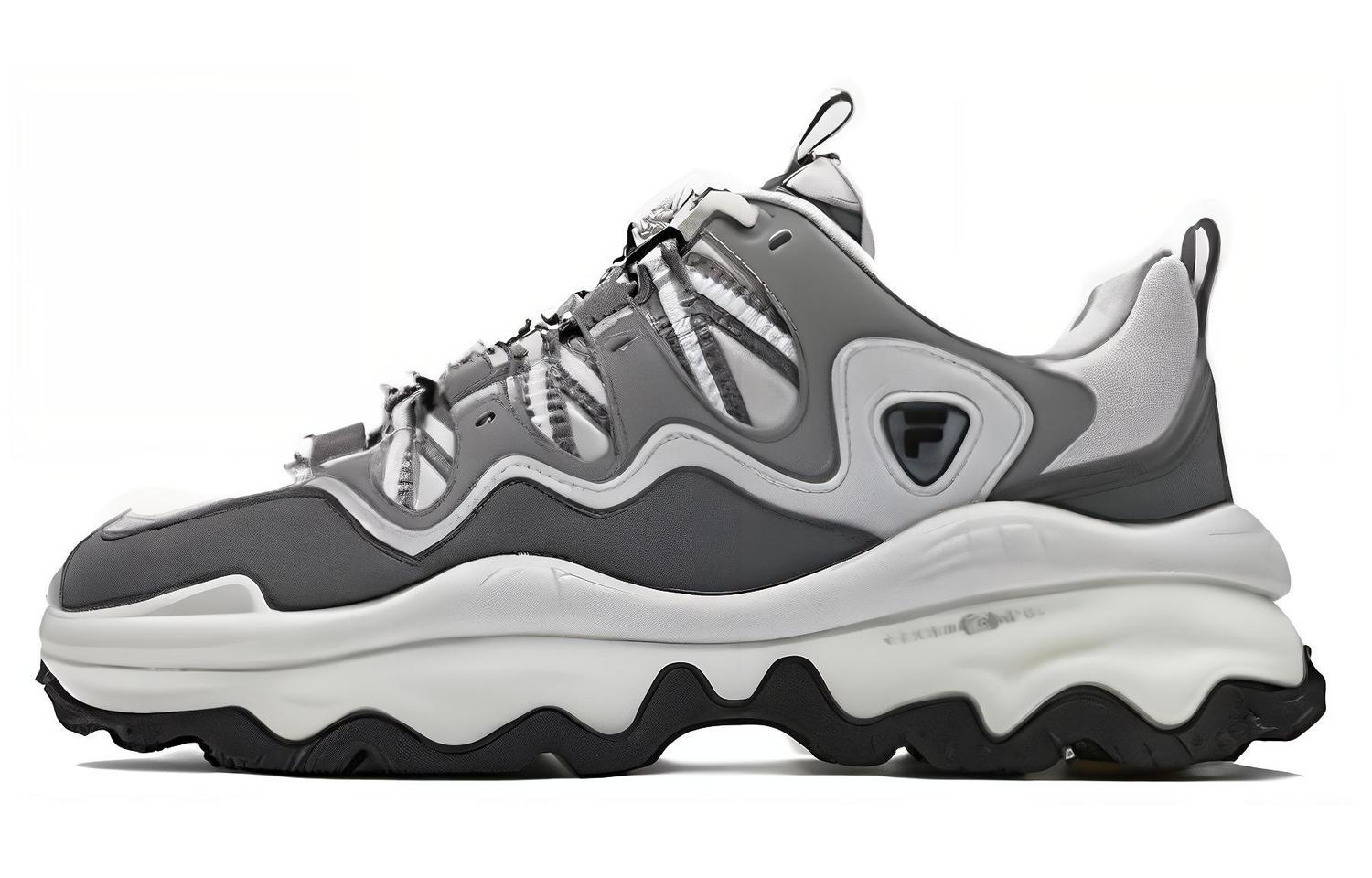 FILA FUSION Кроссовки QD 96 DX Low Top мужские темно-серые - лотос серый/дымчато-серый, цвет Lotus Gray/Smoke Gray
FILA FUSION Кроссовки QD 96 DX Low Top мужские темно-серые - лотос серый/дымчато-серый, цвет Lotus Gray/Smoke Gray