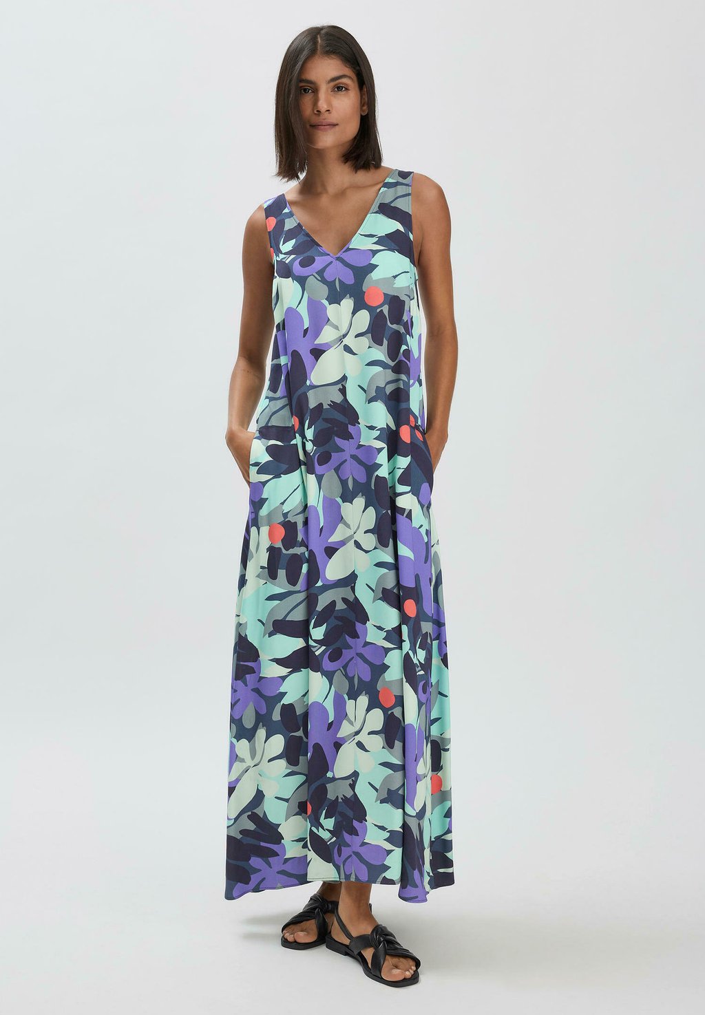 Платье макси REGULAR hessnatur, зеленый
Платье макси REGULAR hessnatur, зеленый