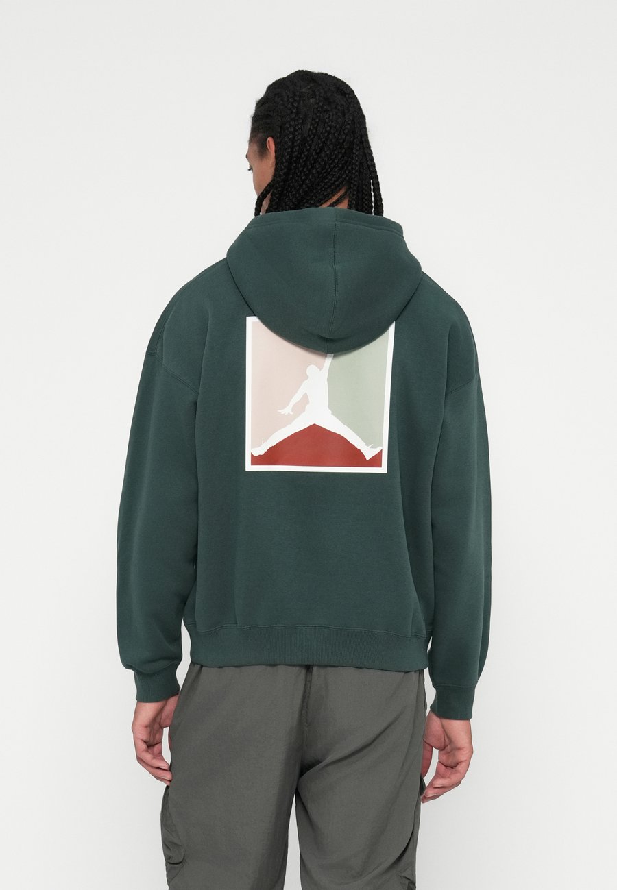 Худи Jordan Hoodie, Midnight Green/Sail/Light Green
Худи Jordan Hoodie, Midnight Green/Sail/Light Green
