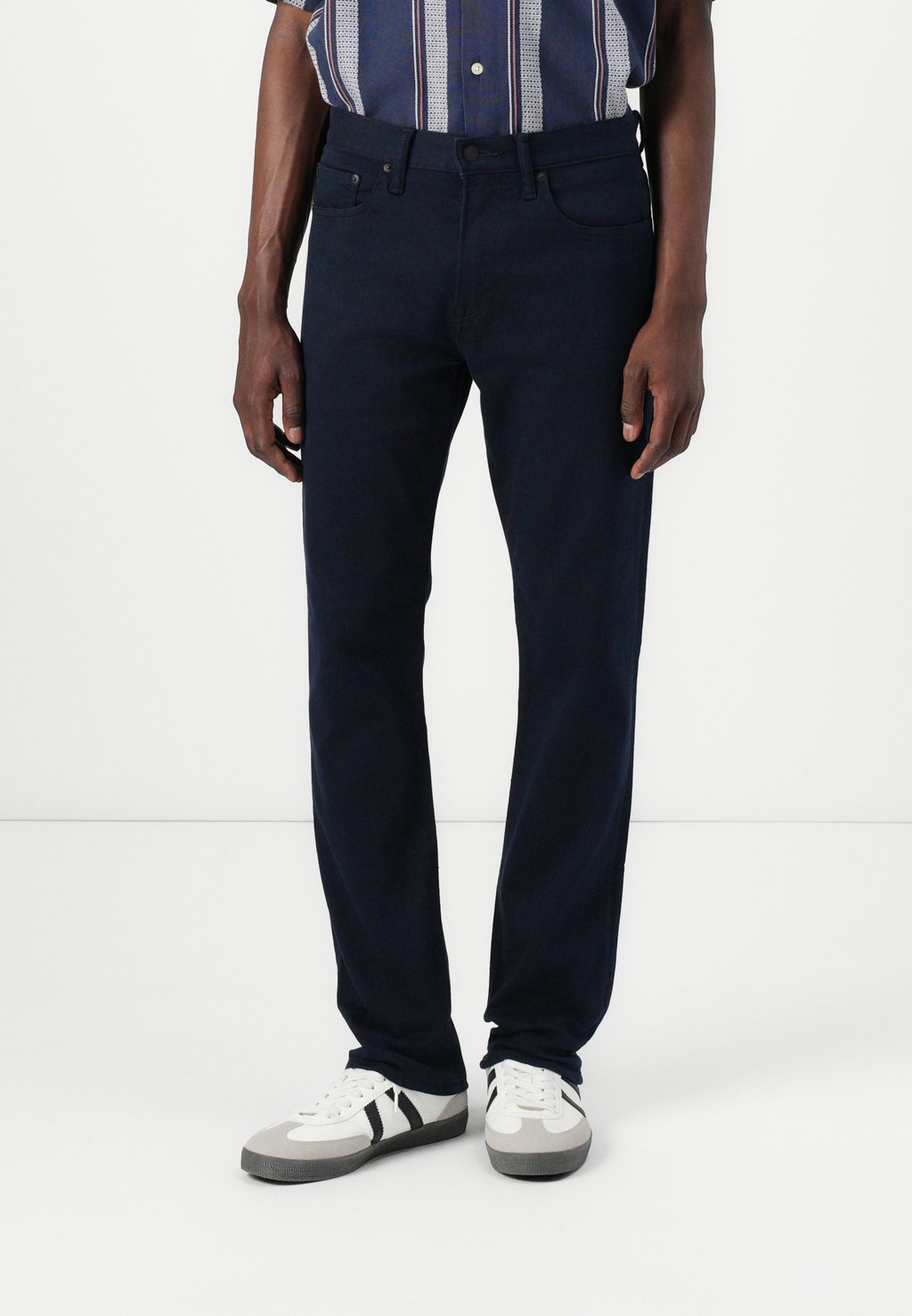 Джинсы прямого кроя CITY GAP, темно-синий
Джинсы прямого кроя CITY GAP, темно-синий