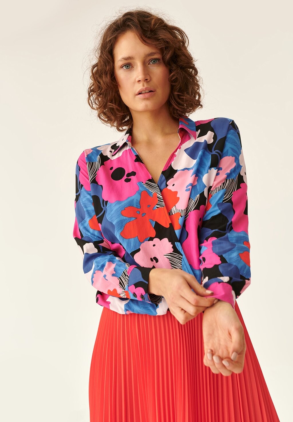 Блузка TATUUM, черный
Блузка TATUUM, черный