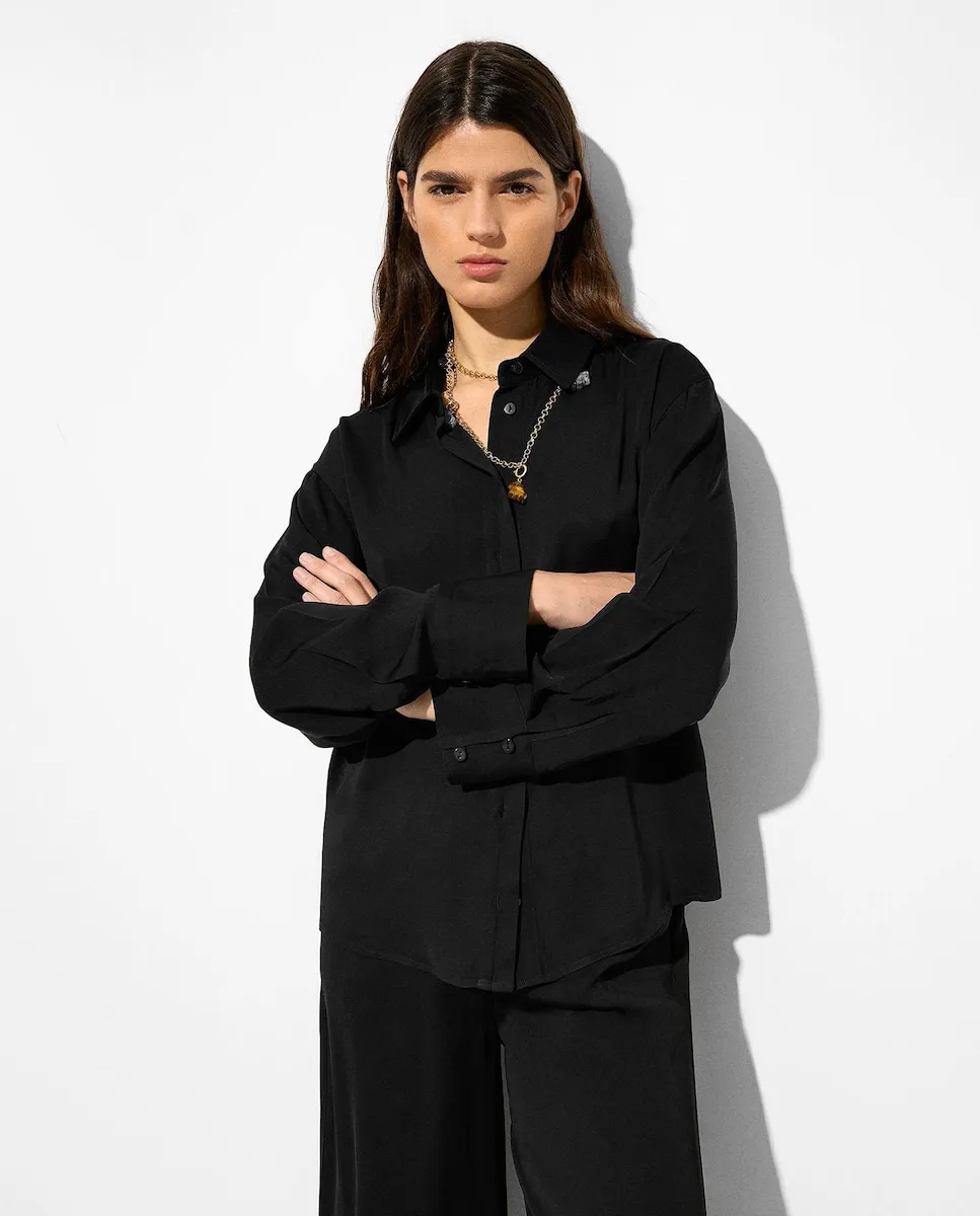 Женская свободная рубашка с длинными рукавами однотонная Parfois, черный
Женская свободная рубашка с длинными рукавами однотонная Parfois, черный