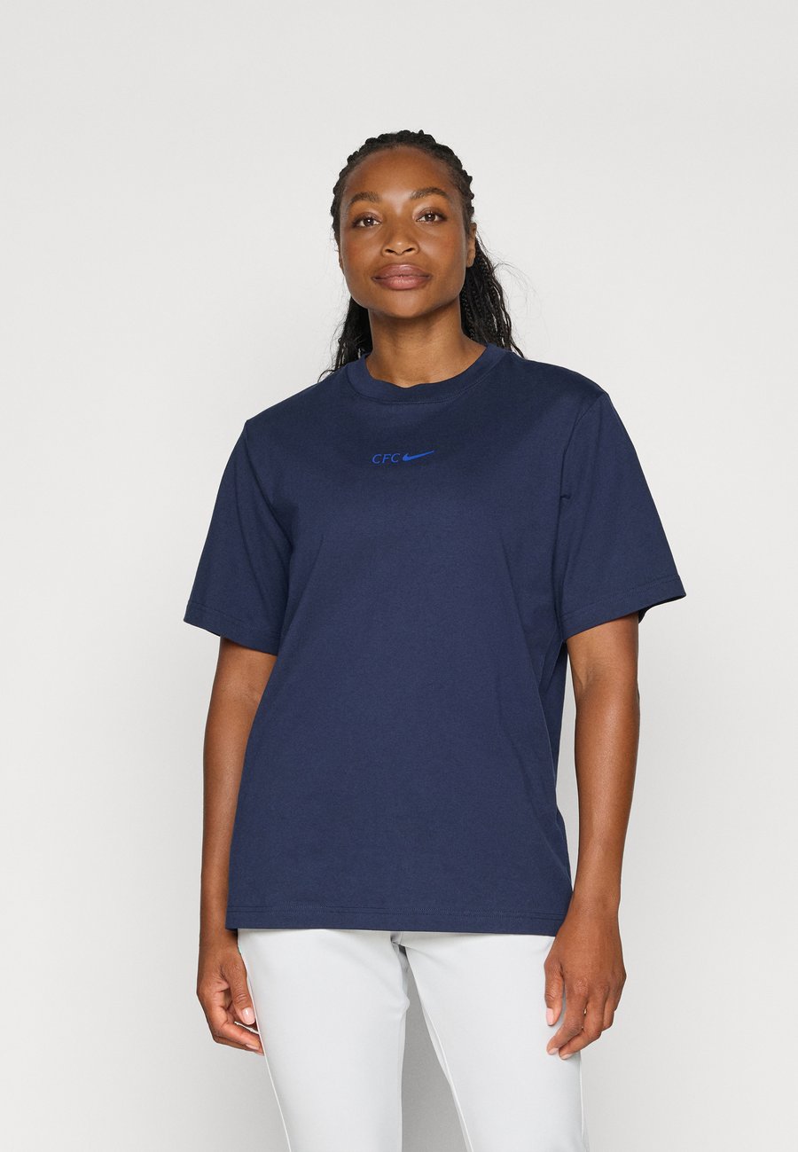 Футболка Nike Performance CFC PEAK TEE, Obsidian/Dark Blue
Футболка Nike Performance CFC PEAK TEE, Obsidian/Dark Blue
