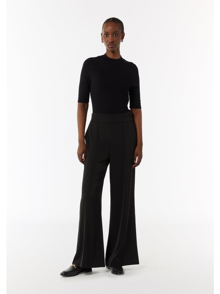 Вязаный свитер в цвете 9999_черный comma
Вязаный свитер в цвете 9999_черный comma