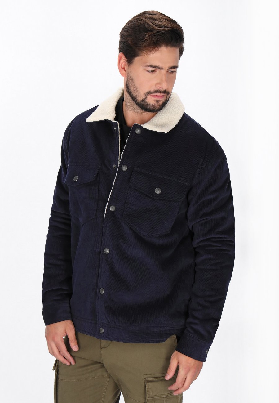 Куртка DreiMaster Light jacket, Navy/Blue
Куртка DreiMaster Light jacket, Navy/Blue
