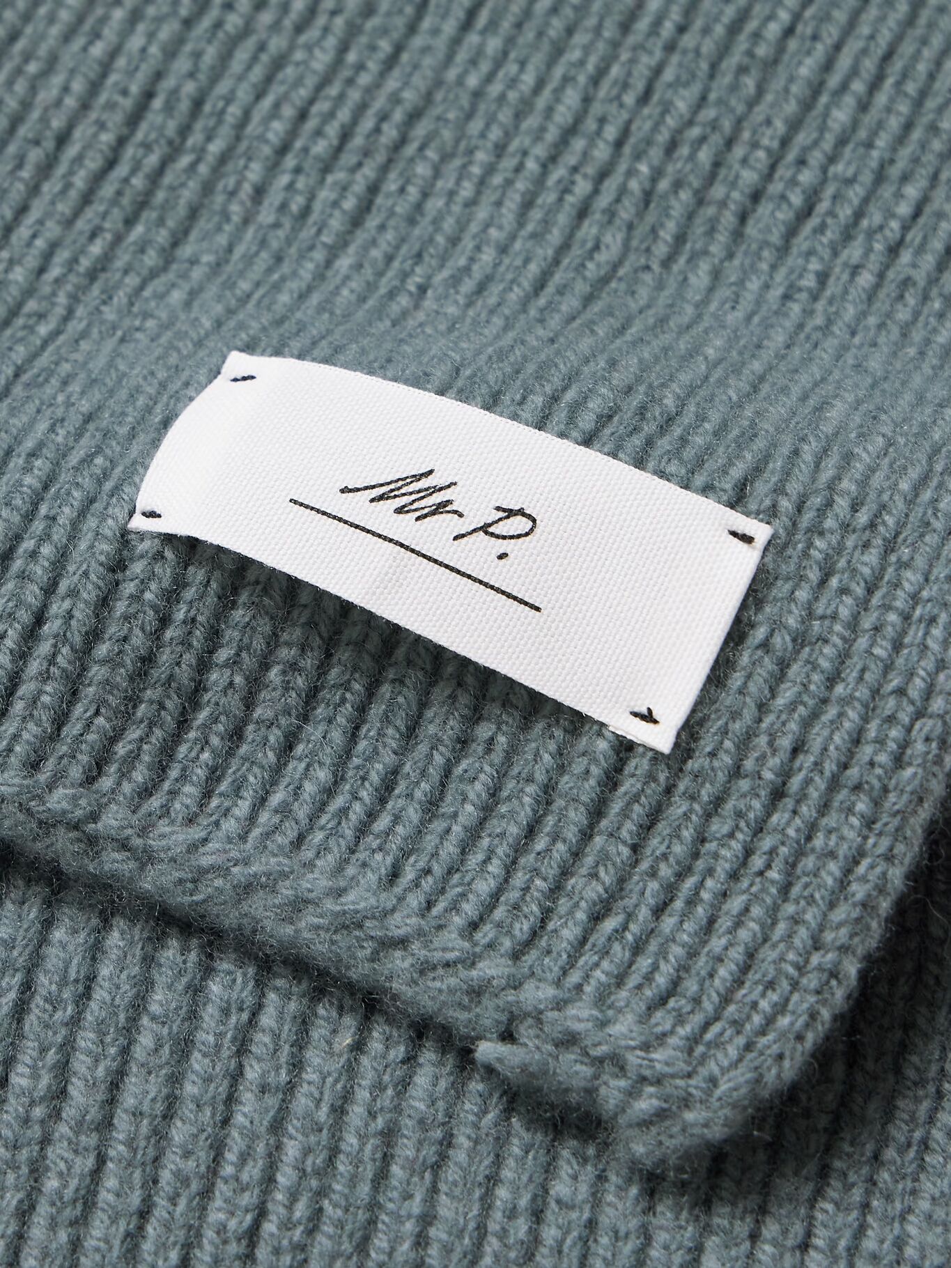 Шерстяной шарф в рубчик MR P., синий
Шерстяной шарф в рубчик MR P., синий