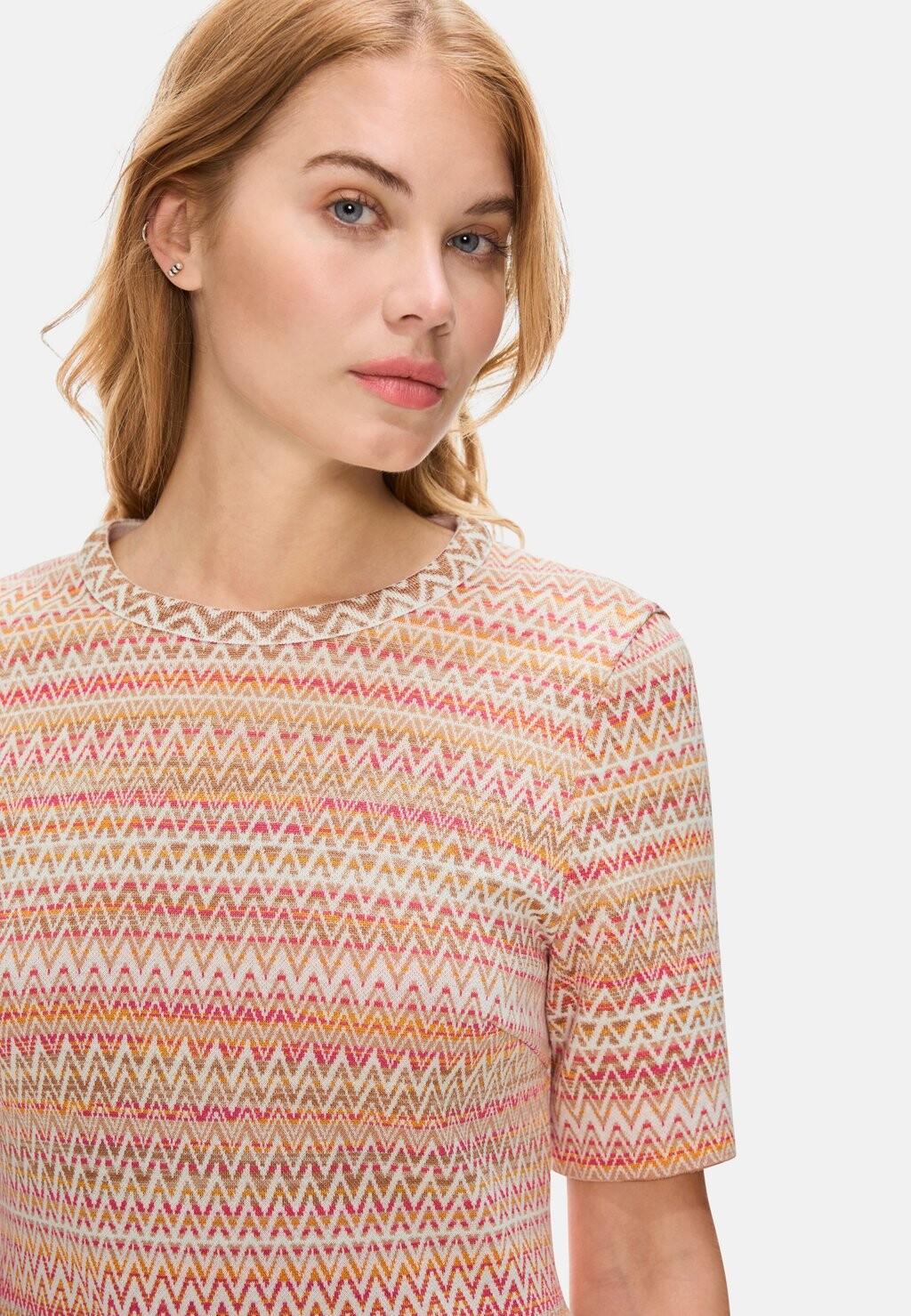 Трикотажное платье Marc Cain, светло-коричневый
Трикотажное платье Marc Cain, светло-коричневый