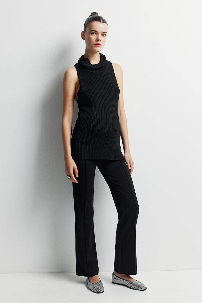 Брюки Mom с зажатыми складками H&M, черный 
Брюки Mom с зажатыми складками H&M, черный