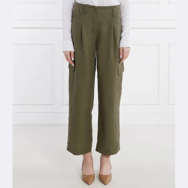 Льняные брюки-карго свободного кроя Riani, зеленый
Льняные брюки-карго свободного кроя Riani, зеленый