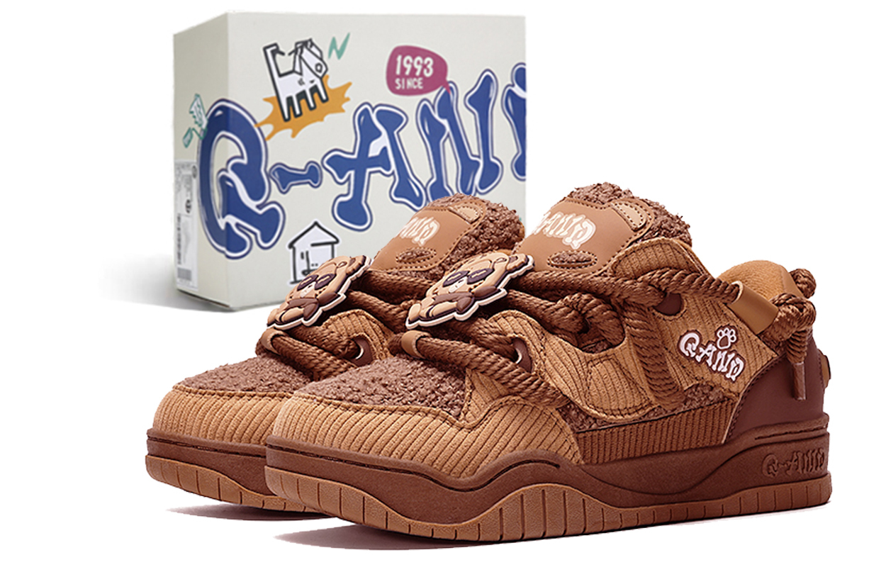 Q-AND Кью энд Паффи обувь противоскользящие и износостойкие увеличивающие рост низкие скейтборд обувь унисекс плюшевый мишка, цвет Plush Teddy
Q-AND Кью энд Паффи обувь противоскользящие и износостойкие увеличивающие рост низкие скейтборд обувь унисекс плюшевый мишка, цвет Plush Teddy