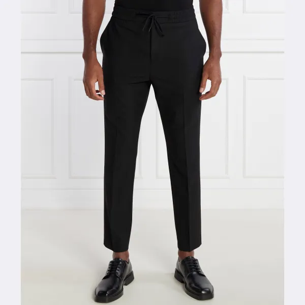 Шерстяные брюки узкого кроя Howard231x Hugo, черный
Шерстяные брюки узкого кроя Howard231x Hugo, черный