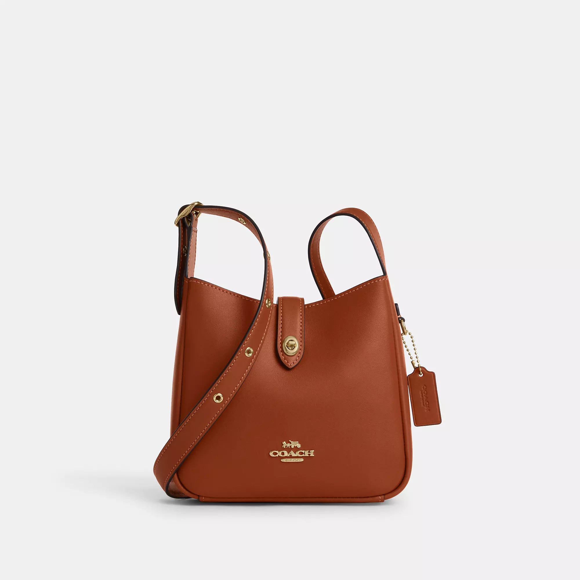 Миниатюрная сумка Hadley Crossbody от Coach Outlet, золотой
Миниатюрная сумка Hadley Crossbody от Coach Outlet, золотой