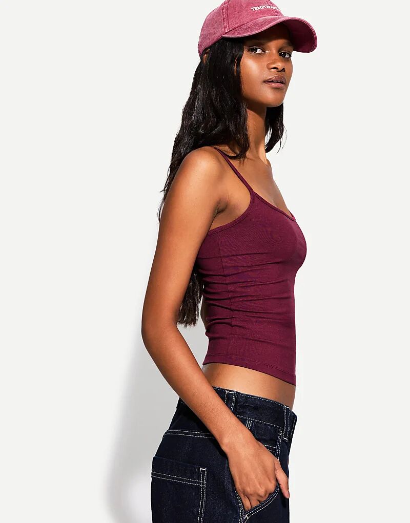 Топ Bershka на бретельках бордового цвета
Топ Bershka на бретельках бордового цвета