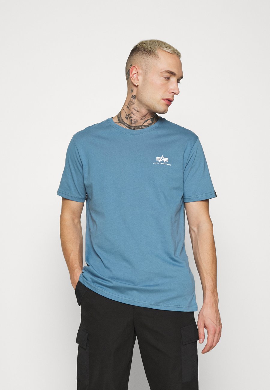 Футболка Alpha Industries BASIC SMALL LOGO, Airforce Blue/Blue, Синий, Футболка Alpha Industries BASIC SMALL LOGO, Airforce Blue/Blue
Футболка Alpha Industries BASIC SMALL LOGO, Airforce Blue/Blue, Синий, Футболка Alpha Industries BASIC SMALL LOGO, Airforce Blue/Blue