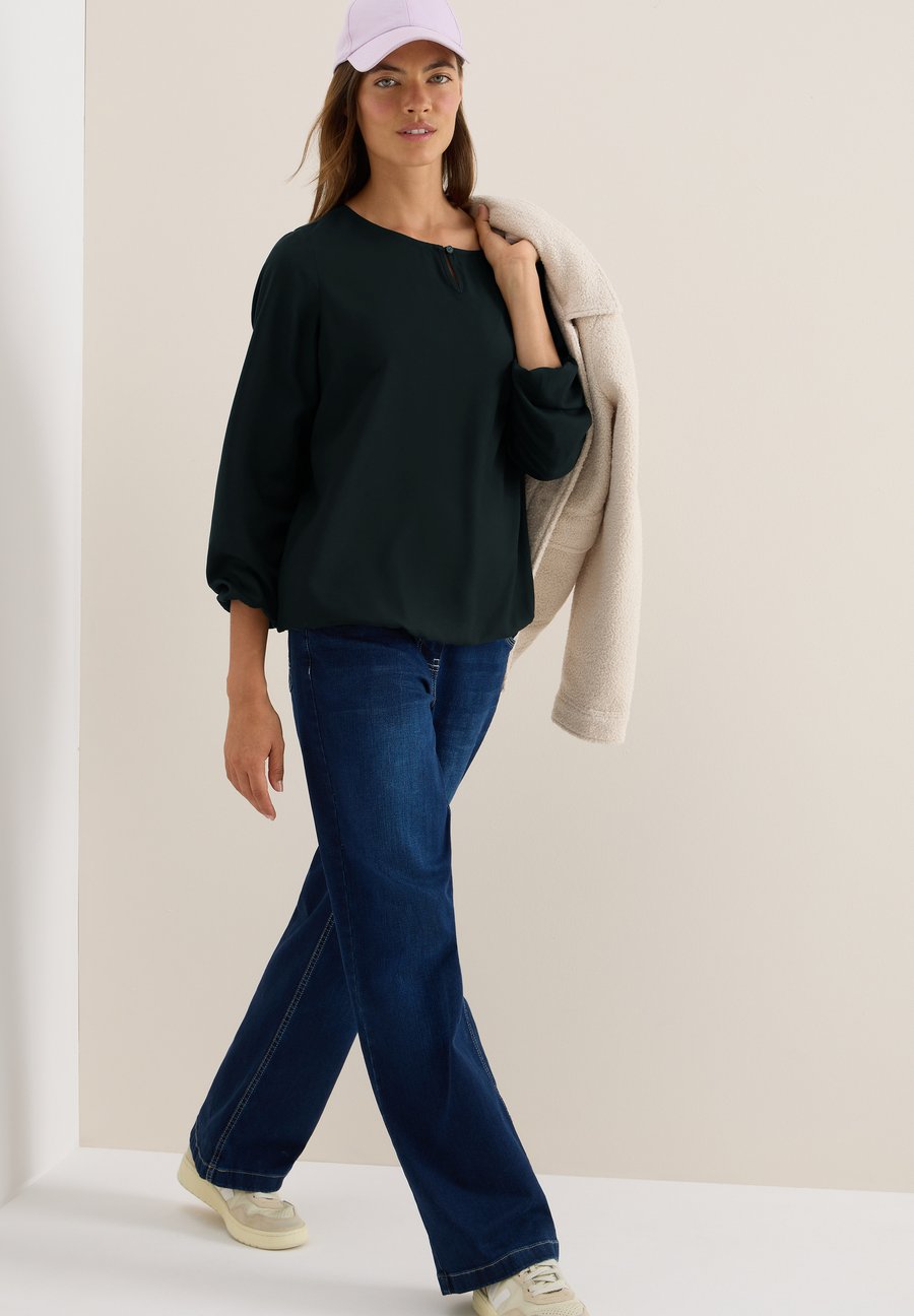 Блуза Cecil Blouse, Grün/Dark Green
Блуза Cecil Blouse, Grün/Dark Green