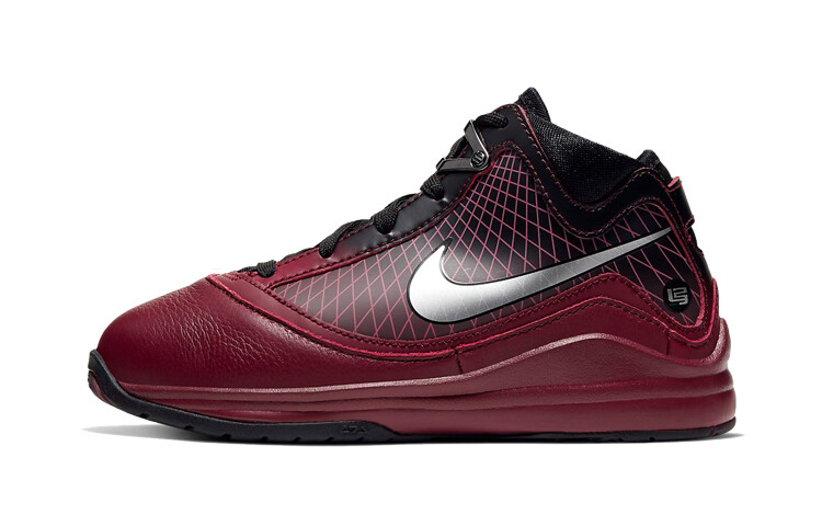 Детские баскетбольные кроссовки Nike Lebron 7 PS
Детские баскетбольные кроссовки Nike Lebron 7 PS