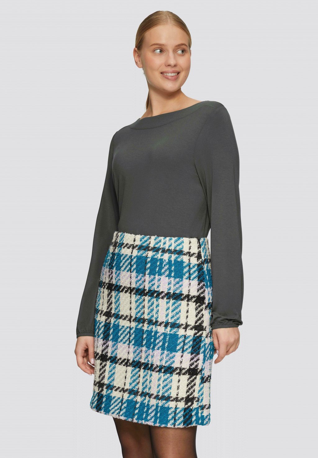 Топ с длинными рукавами GEMUSTERTES s.Oliver, темно-серый
Топ с длинными рукавами GEMUSTERTES s.Oliver, темно-серый