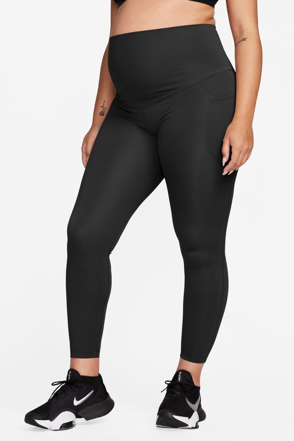 Леггинсы для беременных длиной 7/8 с высокой талией и карманами Nike, черный
Леггинсы для беременных длиной 7/8 с высокой талией и карманами Nike, черный