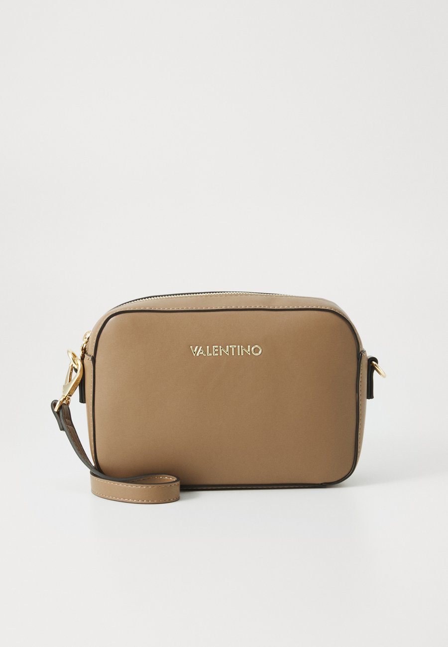 Сумка кросс-боди Valentino Bags FAITH , Taupe
Сумка кросс-боди Valentino Bags FAITH , Taupe