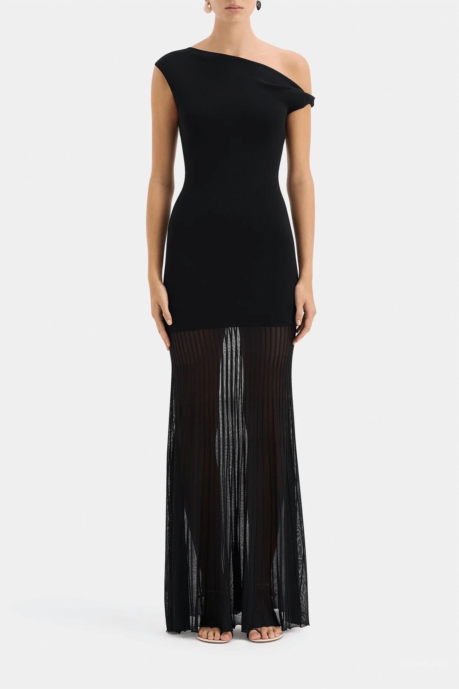 Черное платье с индиго твист SIR.
Черное платье с индиго твист SIR.