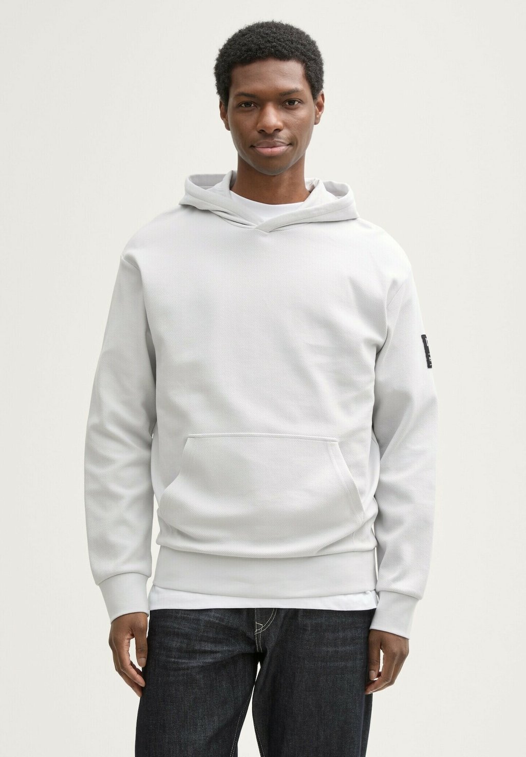 Толстовка с капюшоном TOM TAILOR DENIM, светло-серый
Толстовка с капюшоном TOM TAILOR DENIM, светло-серый