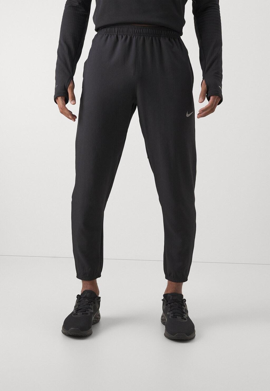 Спортивные брюки Challengr Pant Nike, цвет black/silver
Спортивные брюки Challengr Pant Nike, цвет black/silver