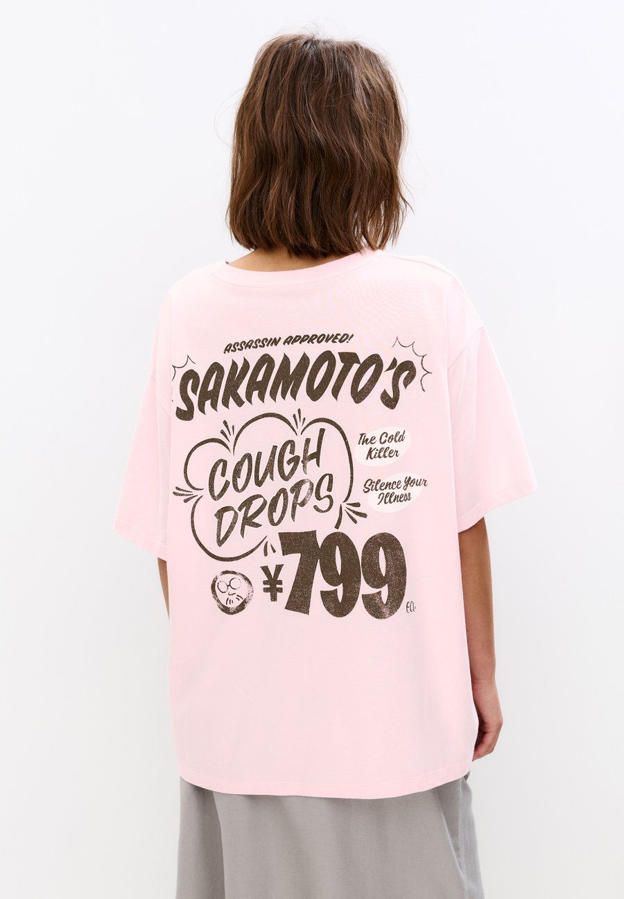 Футболка PULL&BEAR SAKAMOTO , Pink
Футболка PULL&BEAR SAKAMOTO , Pink