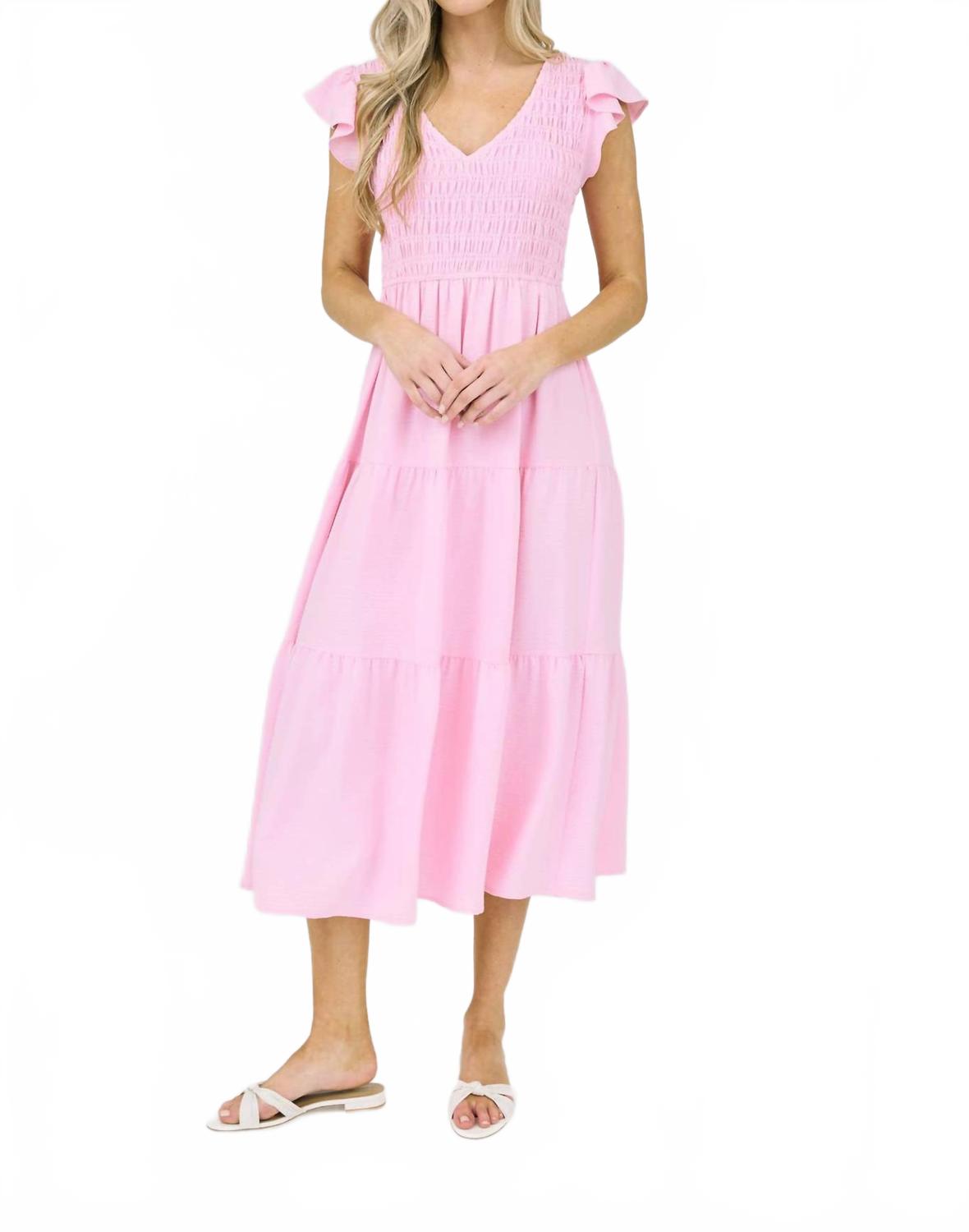 Платье миди с рукавами-фонариками в светло-розовом цвете Blu Pepper
Платье миди с рукавами-фонариками в светло-розовом цвете Blu Pepper