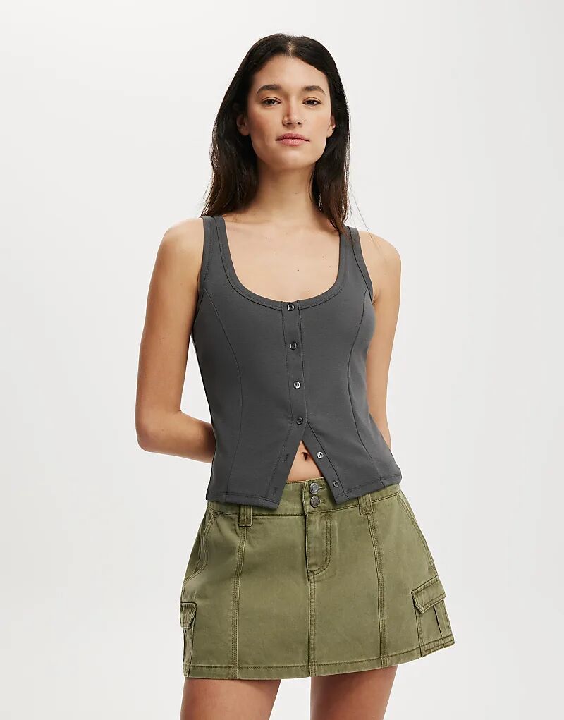 Майка на пуговицах темно-серого цвета
Майка на пуговицах темно-серого цвета