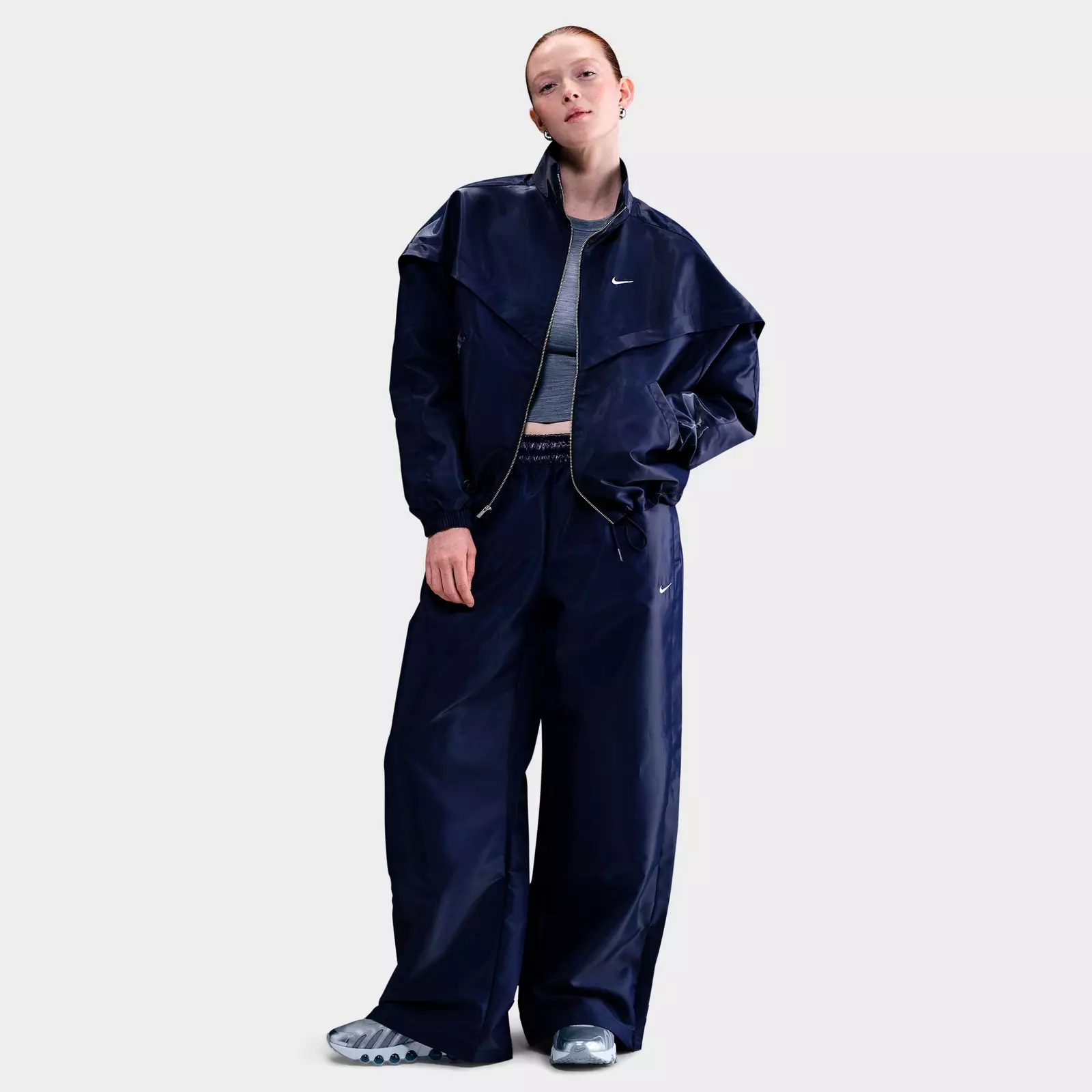 Куртка Women's Nike Sportswear Windrunner Shine, темно-синий
Куртка Women's Nike Sportswear Windrunner Shine, темно-синий