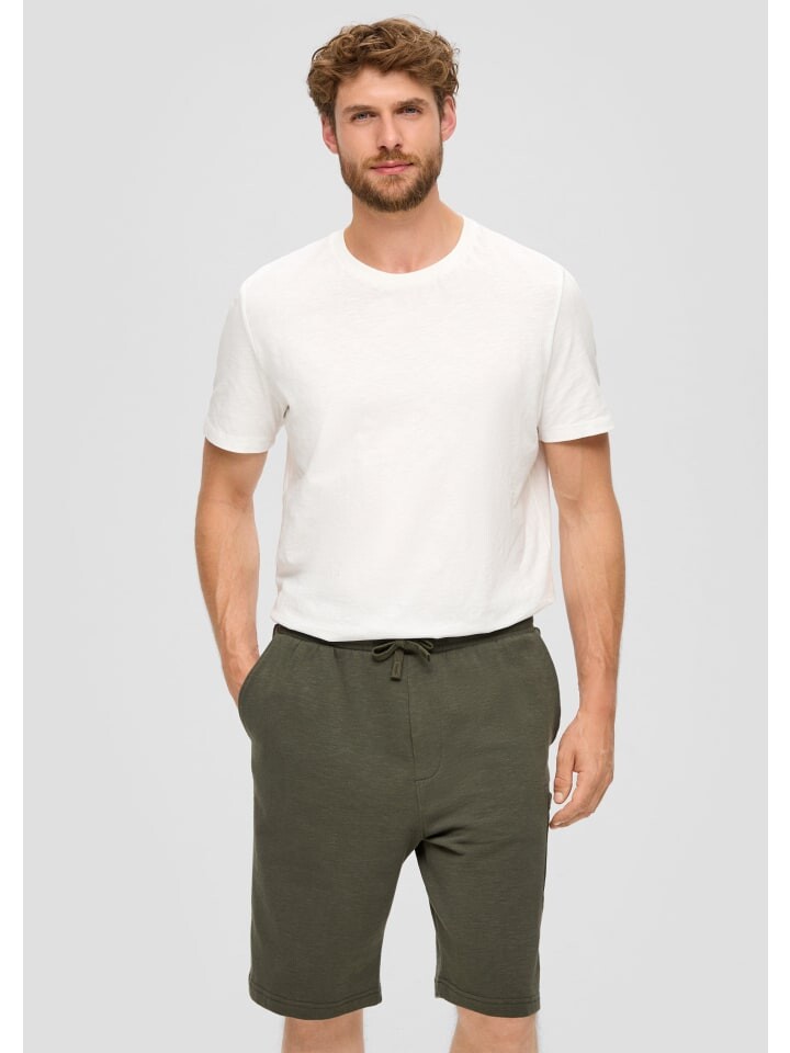 Тканевые шорты s.Oliver, оливковый
Тканевые шорты s.Oliver, оливковый